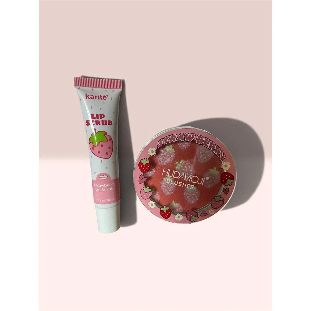 Karité Strawberry Lip Scrub & Hudamoji Blusher Gift Set. Brand new!